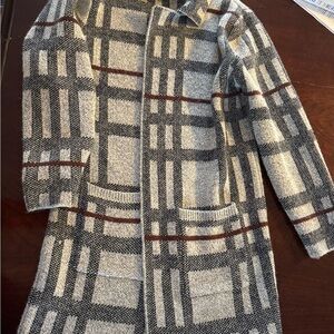 Stylish Plaid cardigan